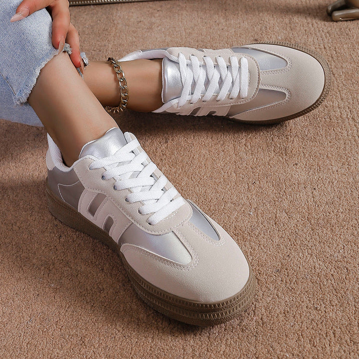 Damen Sportliche Sneakers mit satiniertem Obermaterial und Retro-Design Echo Archiv
