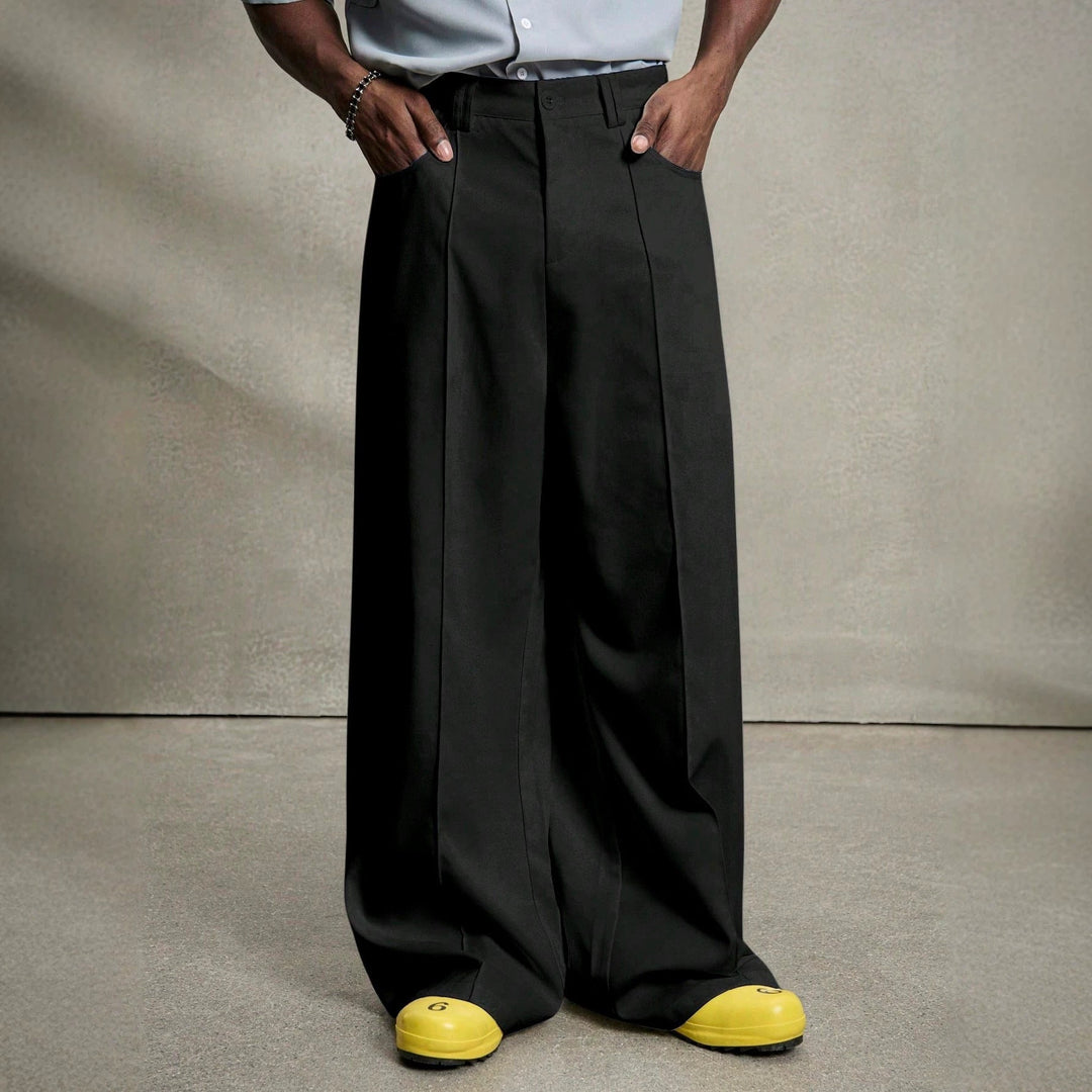 Herren nan weite Bundfaltenhose mit hoher Bundhöhe, präzisen Bügelfalten und seitlichen Eingrifftaschen Echoarchiv