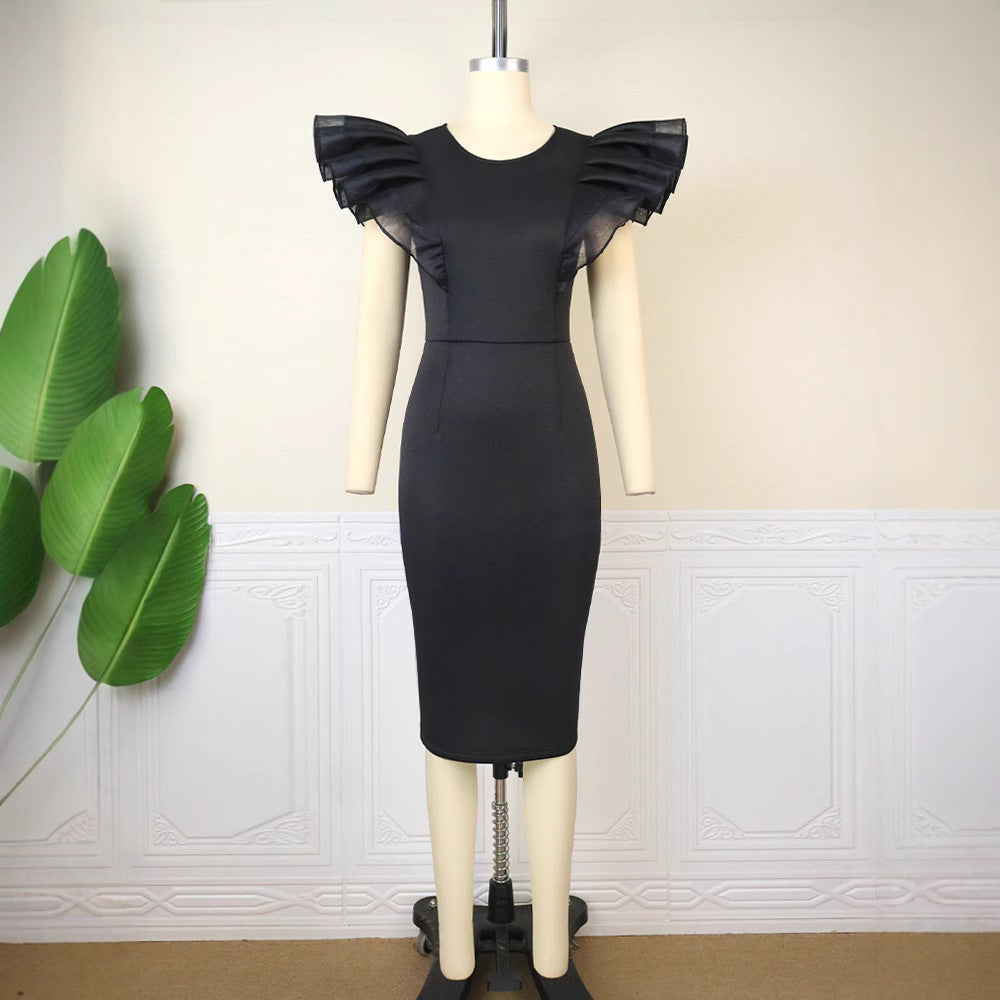 Damen Elegantes Kleid mit Rüschendetails und figurbetonter Silhouette Echo Archiv