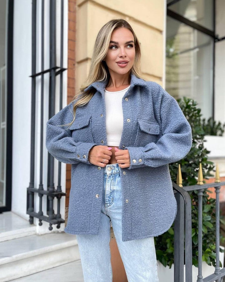 Damen Oversized Teddy-Übergangsjacke mit Brusttaschen und Druckknöpfen Echoarchiv