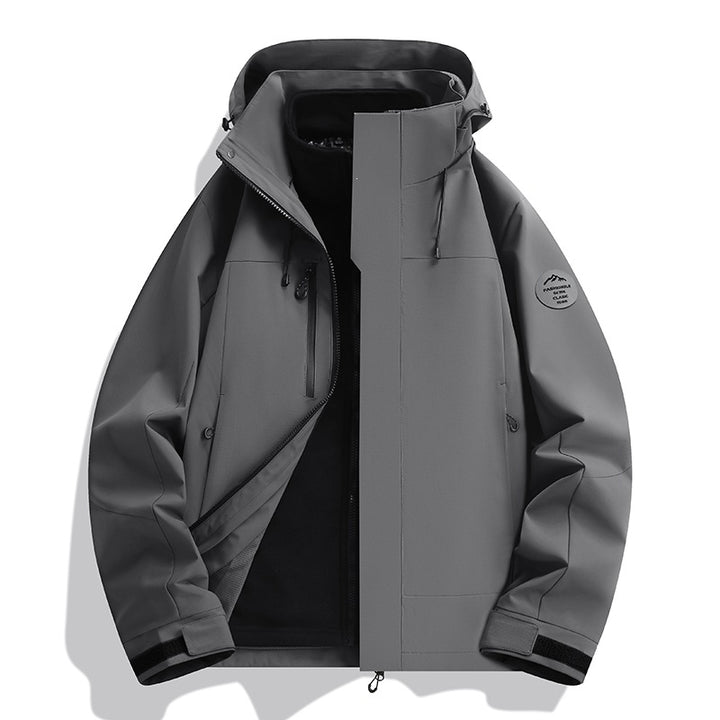 Herren Wetterfeste Softshelljacke mit Fleece‑Innenfutter, verstellbarer Kapuze & Reißverschluss‑Brusttasche Echoarchiv