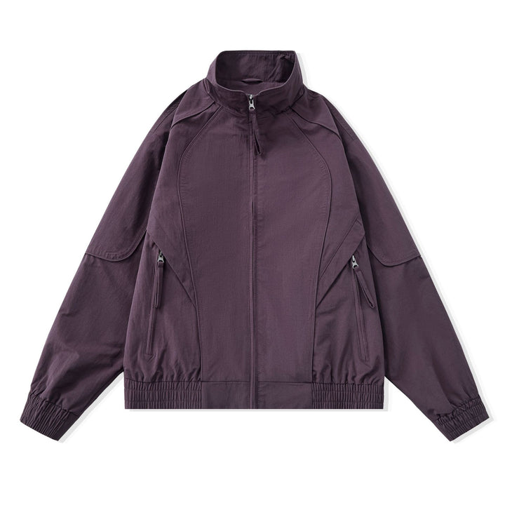 Damen Kurze Boxy‑Utility‑Jacke mit ergonomischen Teilungsnähten, hohem Stehkragen und Kordelzug Echoarchiv