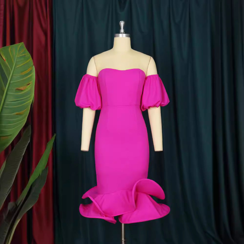 Damen Figurbetontes Abendkleid mit voluminösen Puffärmeln und Rüschenabschluss Echo Archiv