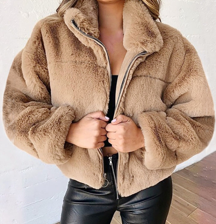 Damen nan kurze kuschelige Kunstpelzjacke mit Stehkragen und Reißverschluss Echo Archiv