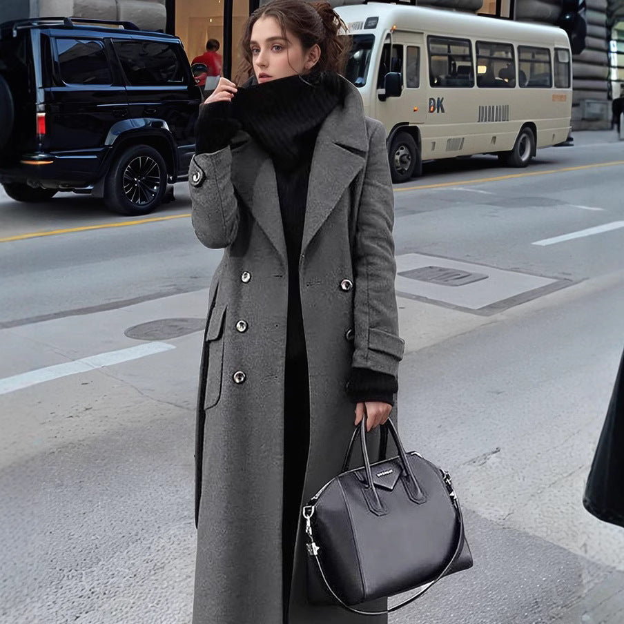 Damen nan eleganter Maxi-Wollmixmantel mit doppelreihiger Knopfleiste, weitem Reverskragen und aufgesetzten Taschenklappen Echo Archiv