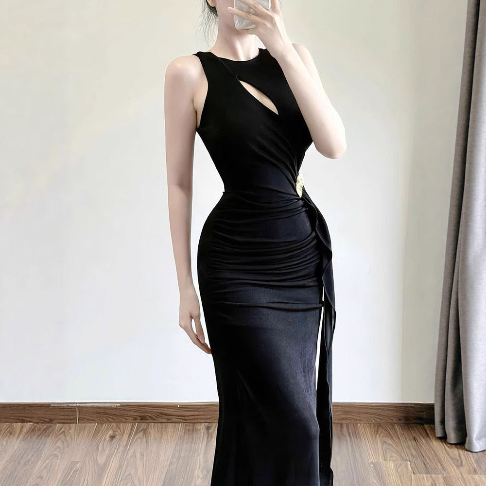 Damen figurbetontes Abendkleid mit asymmetrischem Schnitt und eleganter Drapierung Echo Archiv
