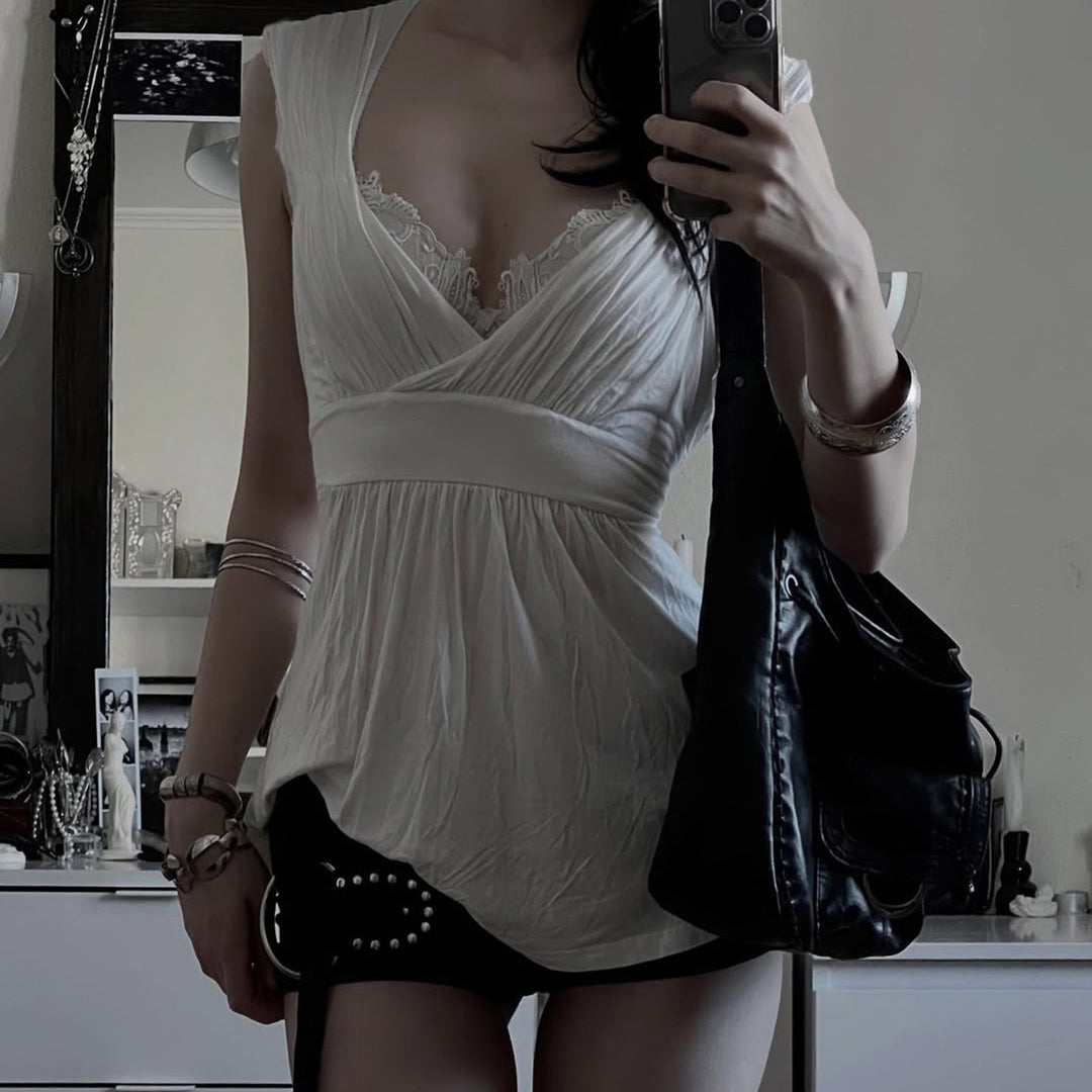 Damenkleid mit raffinierter Spitzenapplikation und weich fließendem Stoff Echo Archiv