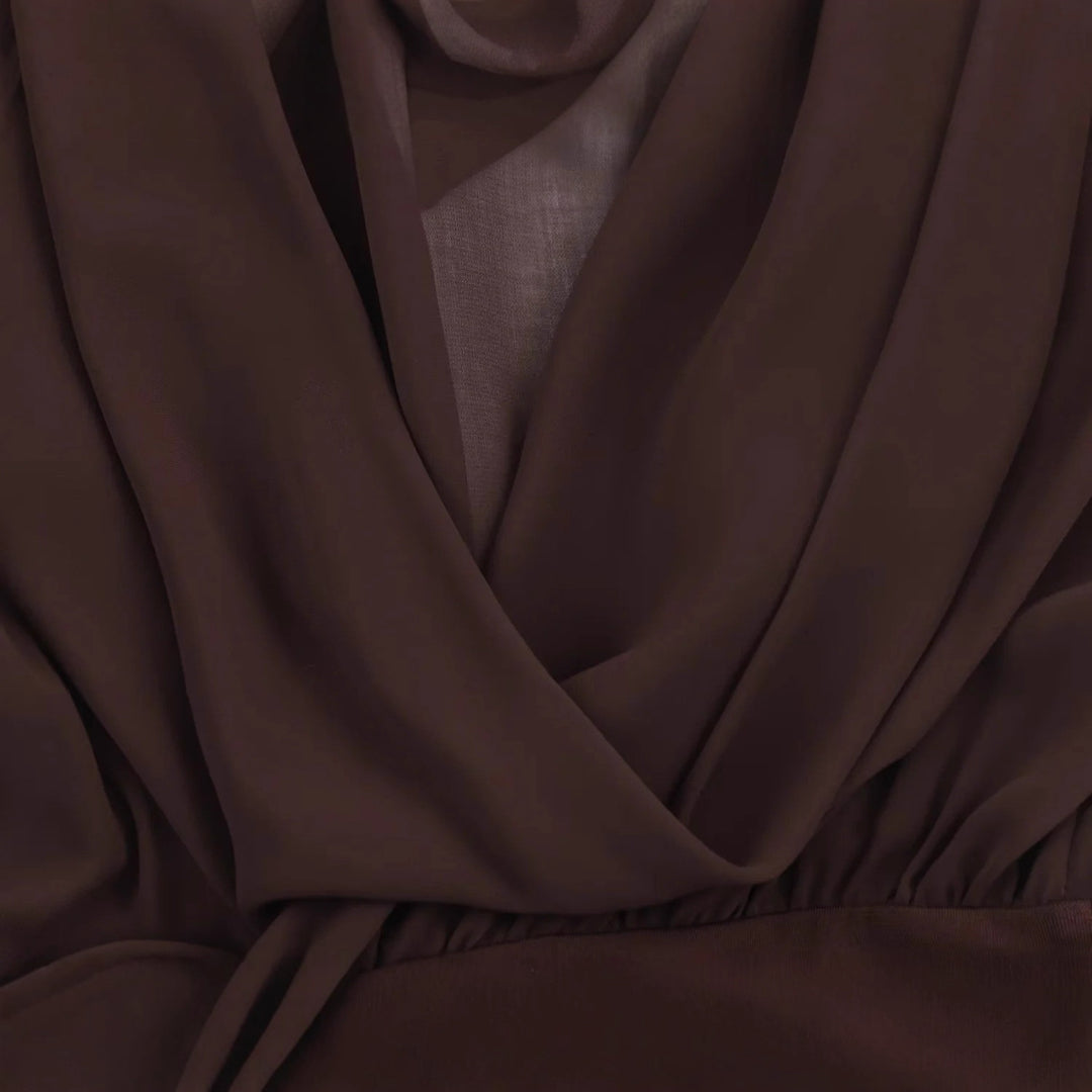 Damen tailliertes Minikleid mit Schleifenkrawatte, plissiertem Oberteil und langen Manschettenärmeln – Élara