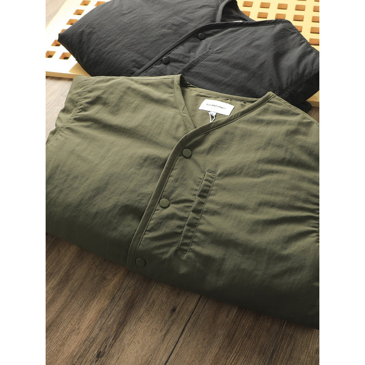 Herren Leicht wattierte Thermo-Linerjacke mit Druckknopfverschluss und gerundetem Saum Echoarchiv