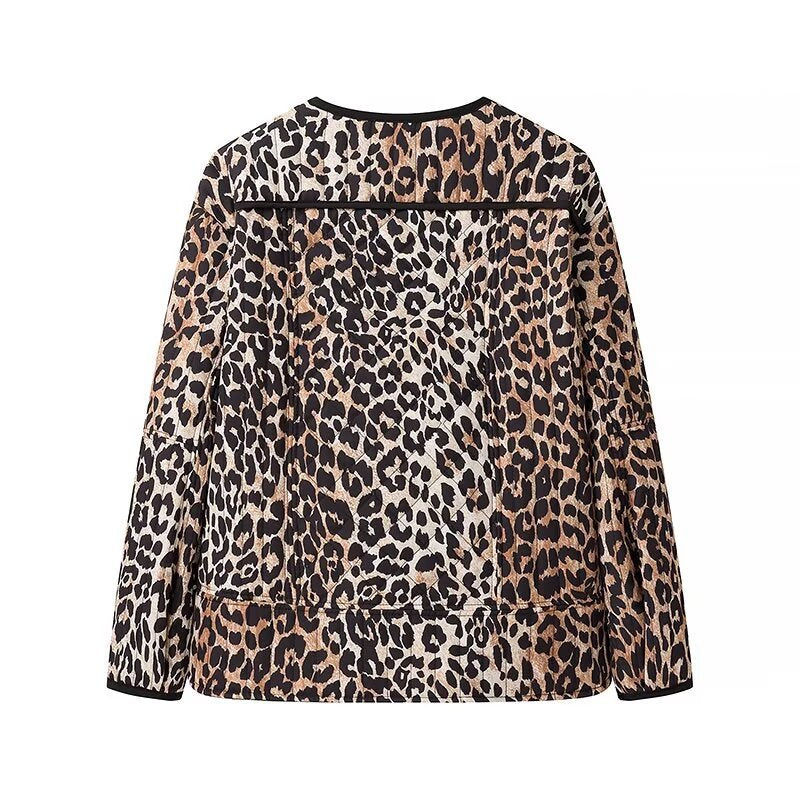 Damen Kurzjacke mit Leo‑Alloverprint, Rundhalsausschnitt und kontrastierender Paspel Echo Archiv