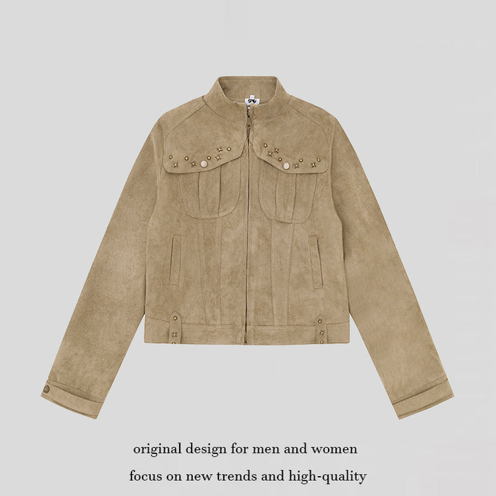 Damen Kurz geschnittene Velourslederjacke mit Stehkragen, Zier‑Nieten und Pattentaschen Echoarchiv