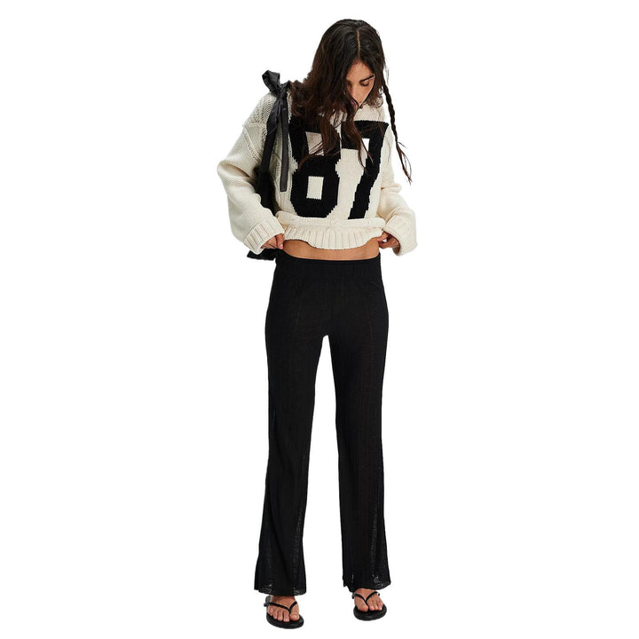 Damen Oversize Grobstrick-Pullover mit sportivem Zahlendekor & Zopfstrickdetail Echoarchiv