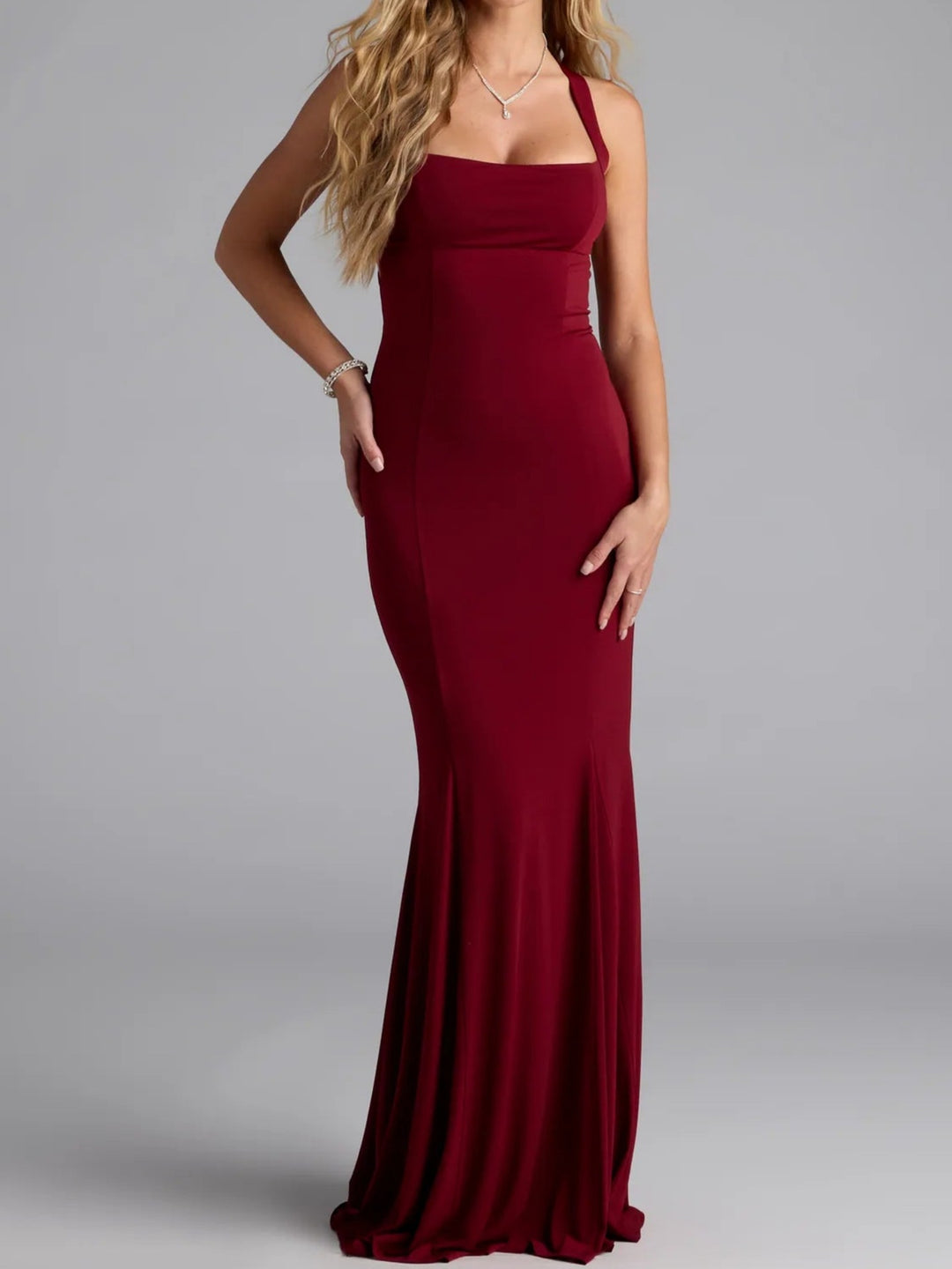 Damen Elegantes langen Kleid mit schulterfreien Trägern und leichtem Schimmer Echo Archiv