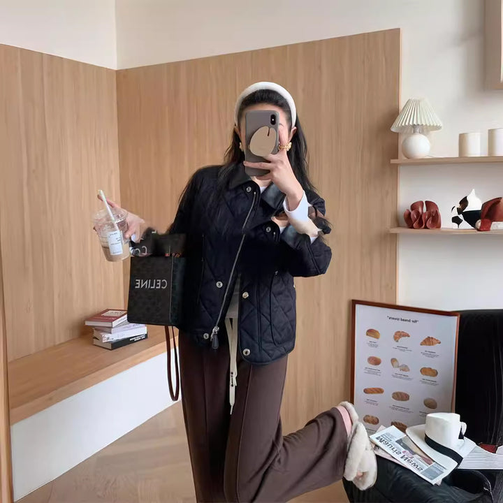 Damen Modische Steppjacke mit Taschen Echoarchiv