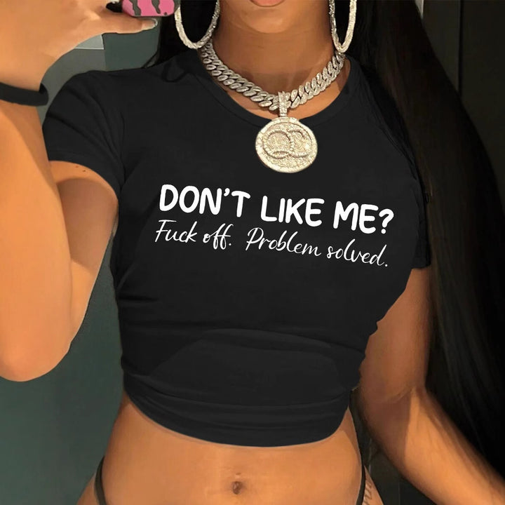 Damen T-Shirt mit künstlerischem Statement-Print und figurbetontem Schnitt Echo Archiv