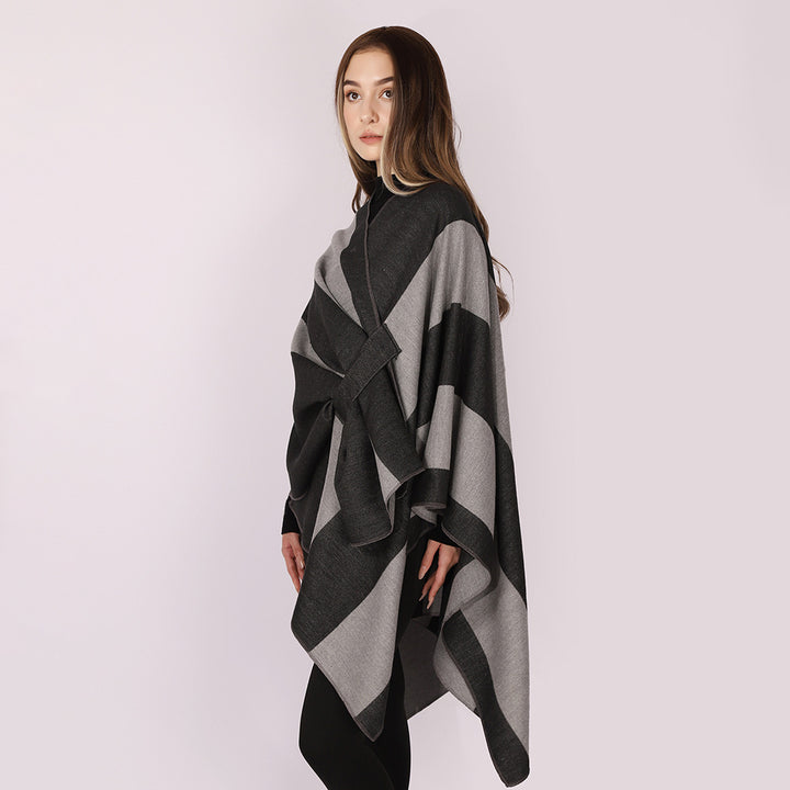 Damen Wickel‑Cape mit breitem Streifenmuster und Bindegürtel – Avérine