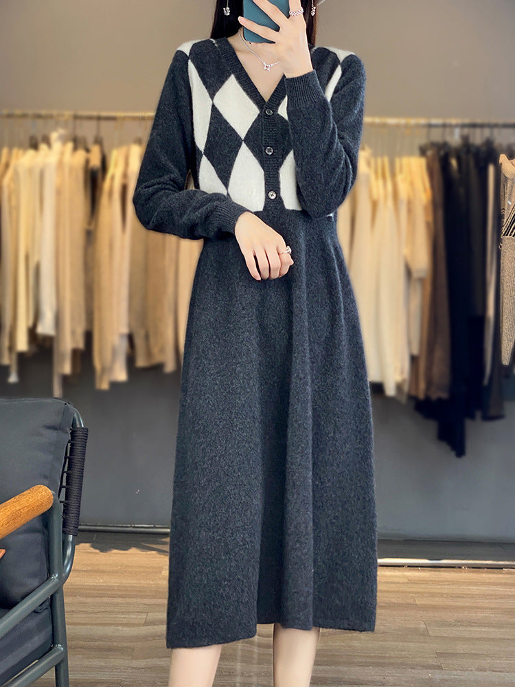 Damen Strick-Set mit V-Cardigan Rautenmuster und tailliertem Midirock Echoarchiv
