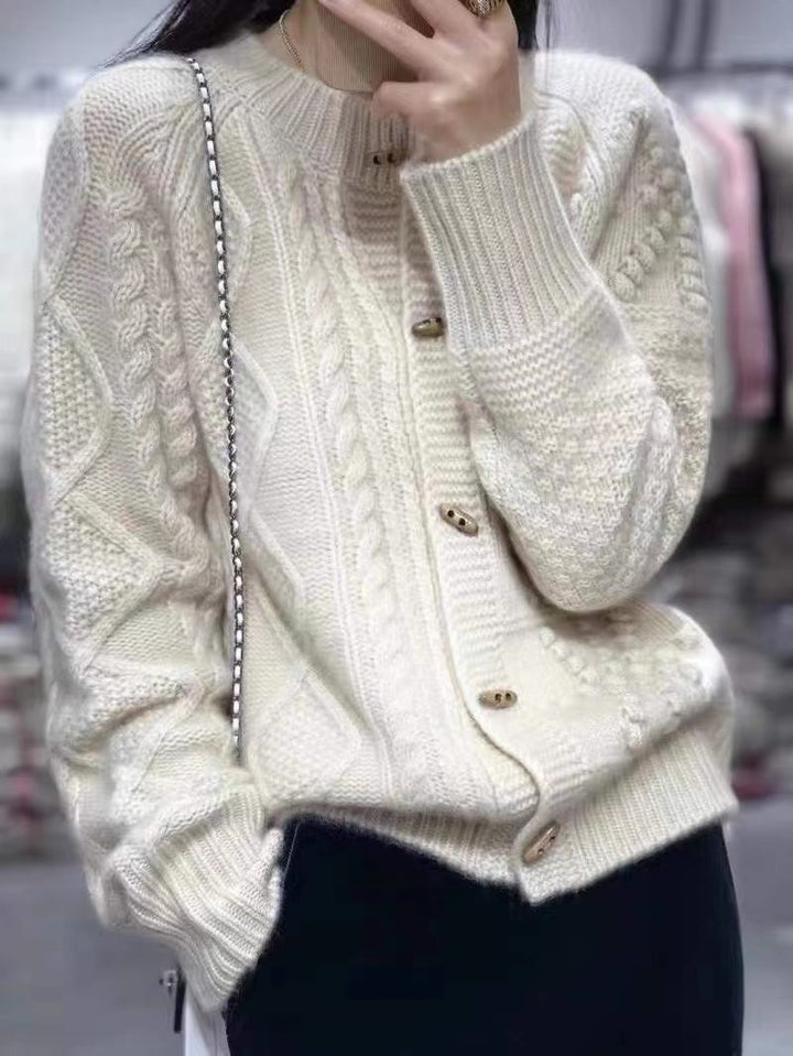 Damen Strick-Cardigan mit Zopfmuster, kastiger Oversize-Passform und Knopfleiste Echoarchiv