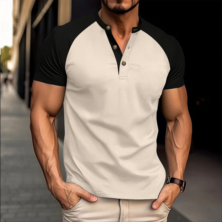 Herren Kurzarm Poloshirt mit modischer Knopfleiste und kontrastierenden Ärmeln Echoarchiv