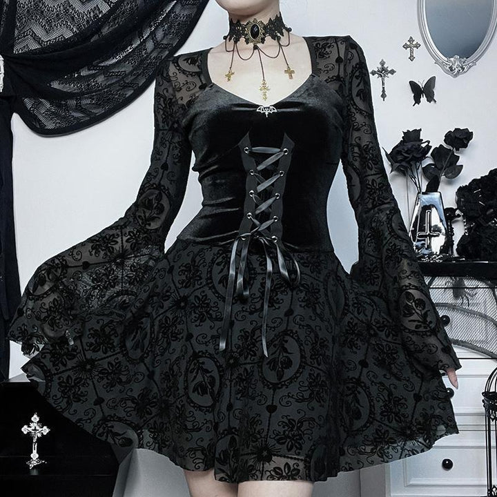 Damen figurbetonte Bluse mit Rüschendetails und Schnürung Echo Archiv