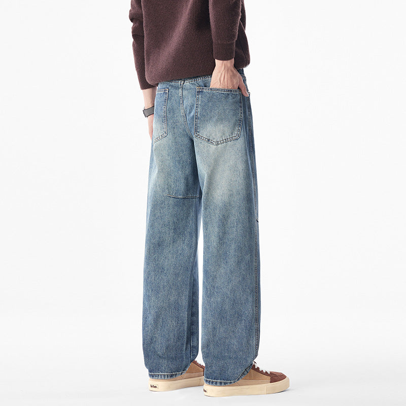 Herren Weite Denimhose mit komfortabler Bundhöhe und markanter Knie-Naht Echo Archiv