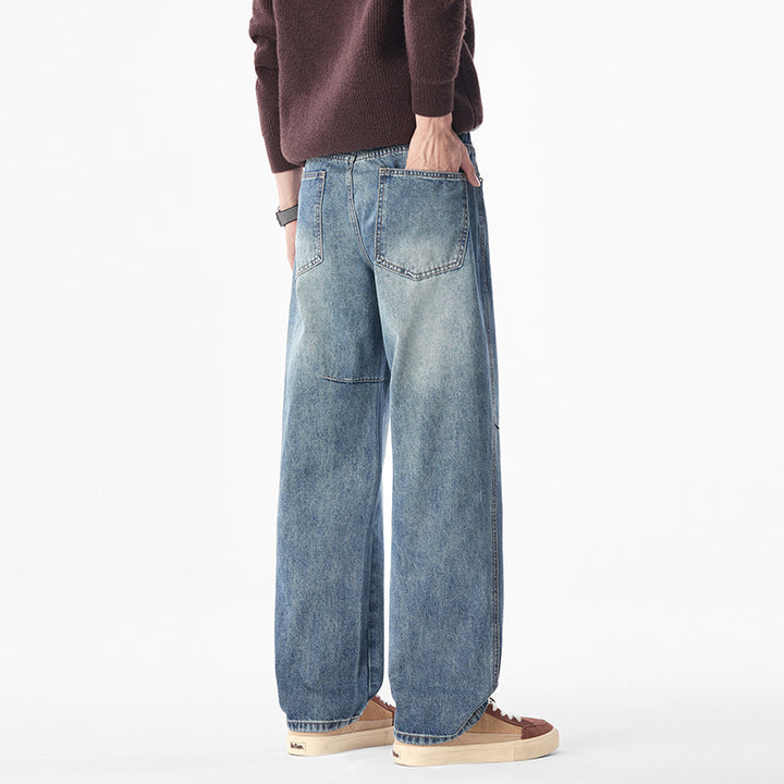 Herren Weite Denimhose mit komfortabler Bundhöhe und markanter Knie-Naht Echo Archiv