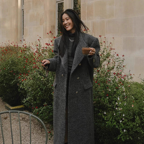 Damen Maxilanger Oversize-Wollmix-Mantel doppelreihig mit kastiger Silhouette und aufgesetzten Pattentaschen Echoarchiv