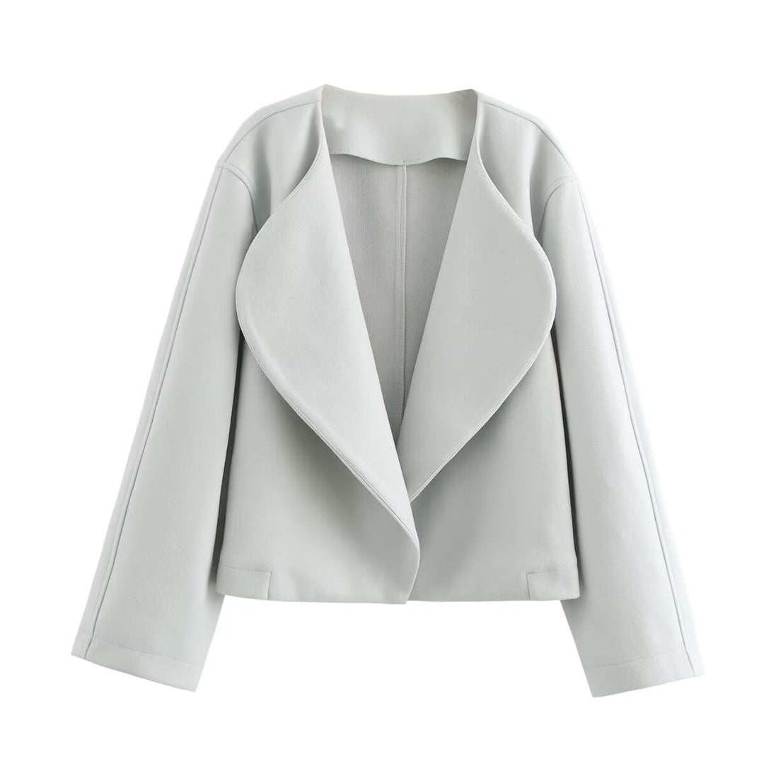 Damen kurzer Wasserfall-Blazer mit übergroßem Schalkragen und schmeichelnder Cropped-Silhouette – Célinea