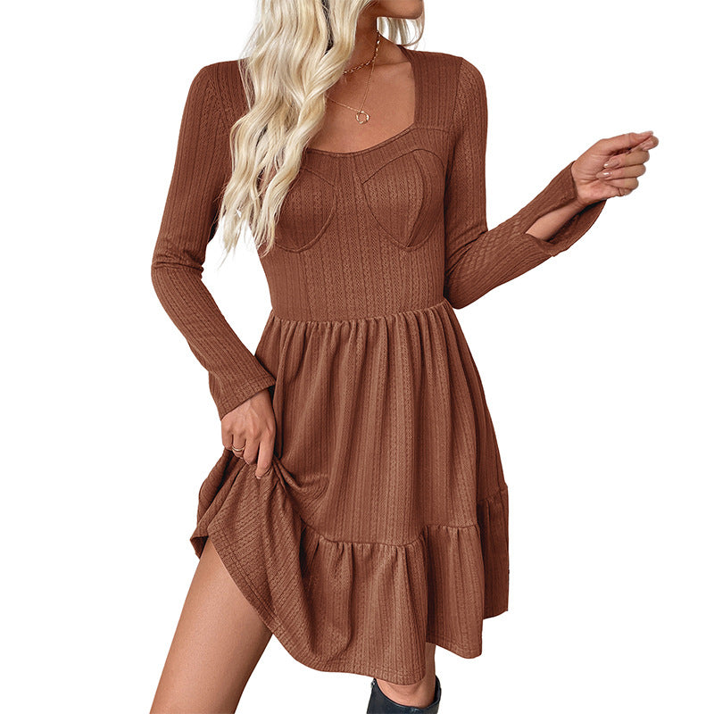 Damen Rippstrick-Midikleid mit Korsagen-Nähten, quadratischem Ausschnitt und Stufenrock Echoarchiv