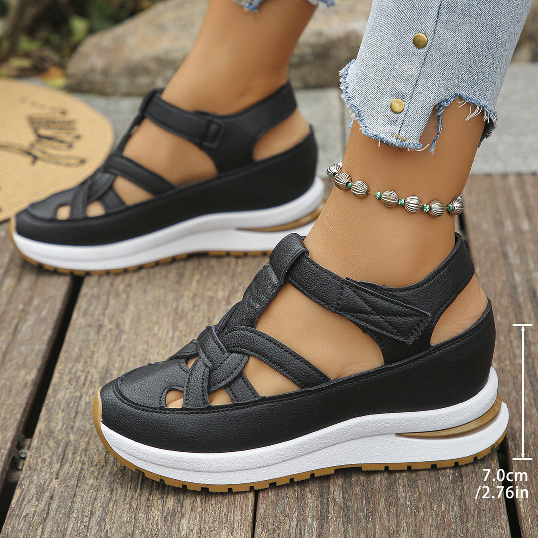 Damen Plateau-Sandalen mit geschlossener Zehenpartie und verstellbarem Klettverschluss – Sorelia