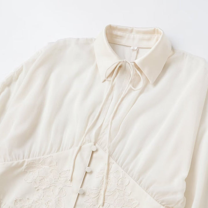 Damen fließende Tunika-Bluse mit geraffter Taille und spitzem Saum Echo Archiv