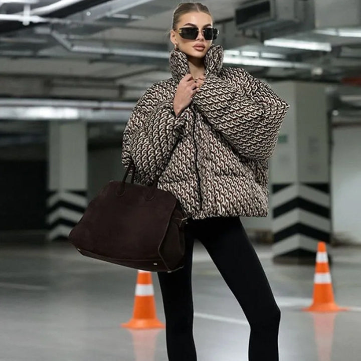 Damen Kurz gesteppte Oversize-Steppjacke mit hohem Schalkragen Echoarchiv