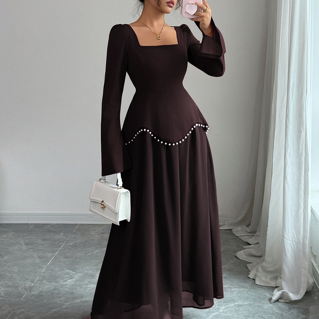 Damen nan elegantes Maxikleid mit quadratischem Ausschnitt, taillierter Schößchen-Passe und Perlenbordüre Echo Archiv