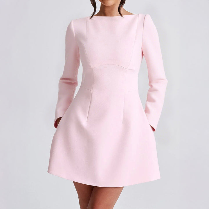 Damen tailliertes A-Linien Kleid mit U-Boot-Ausschnitt, langer Arm und dezenten Eingrifftaschen – Élara