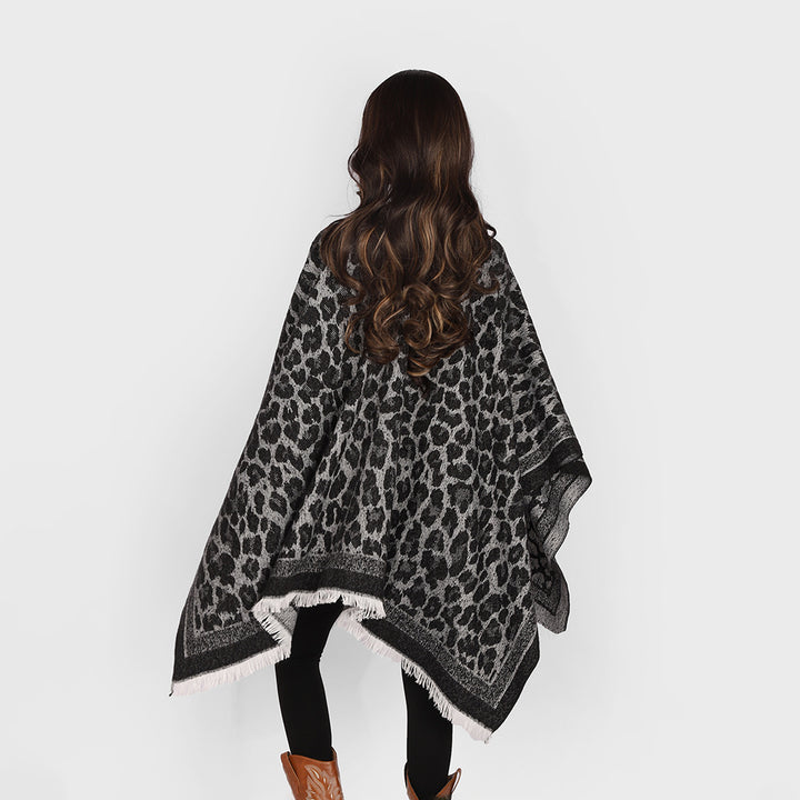 Damen Jacquard-Capeponcho mit Leo-Struktur und Fransensaum Echo Archiv