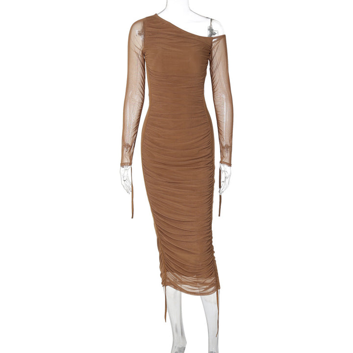 Damen figurbetontes Kleid mit asymmetrischem Ausschnitt und raffinierten Raffungselementen Echo Archiv