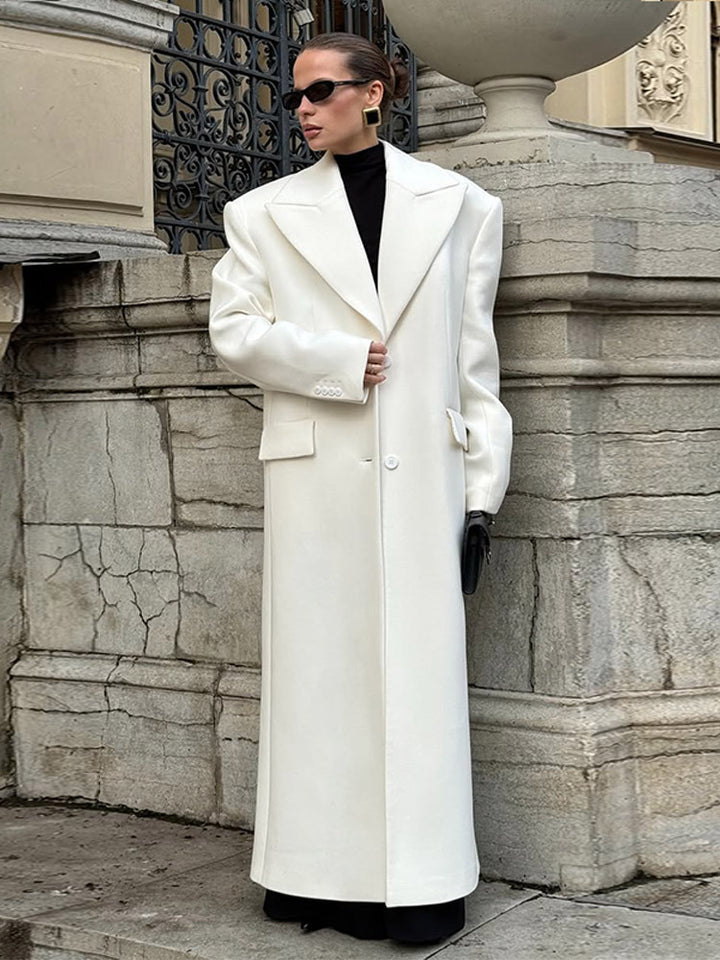 Damen Maxilanger Oversize-Wollmixmantel mit markanten Schulterpolstern und Reverskragen Echoarchiv