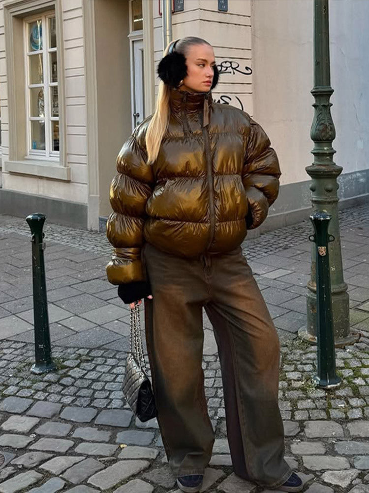 Damen Glänzende Oversize-Steppjacke mit Kapuze und hohem Stehkragen Echoarchiv