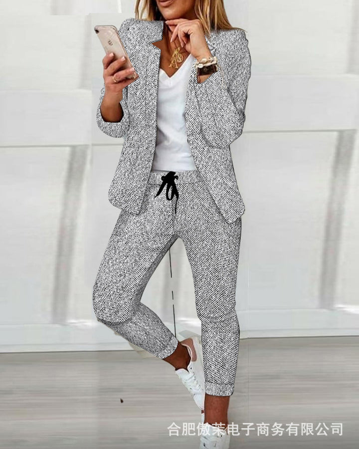 Damen Casual-Tailoring Zweiteiler mit strukturiertem Longblazer und Kordel-Jogpant – Valéne