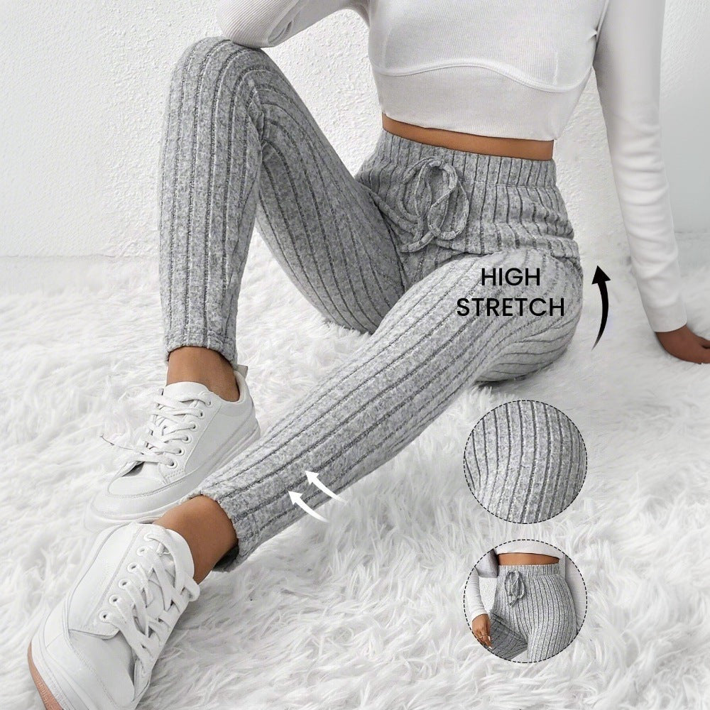 Damen gerippte Highwaist-Stricklegging mit Tunnelzug, elastischer Bund und figurbetonter Skinny-Passform – Avélisse