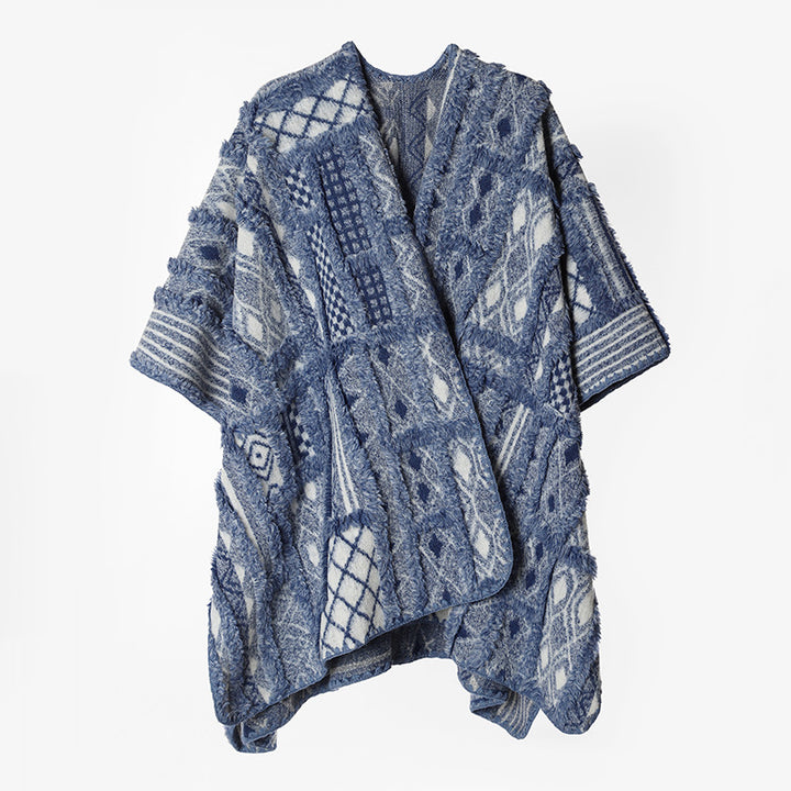 Damen Strukturierter Jacquard Ruana‑Poncho mit Fransenoptik und offener Oversize‑Silhouette – Avérine