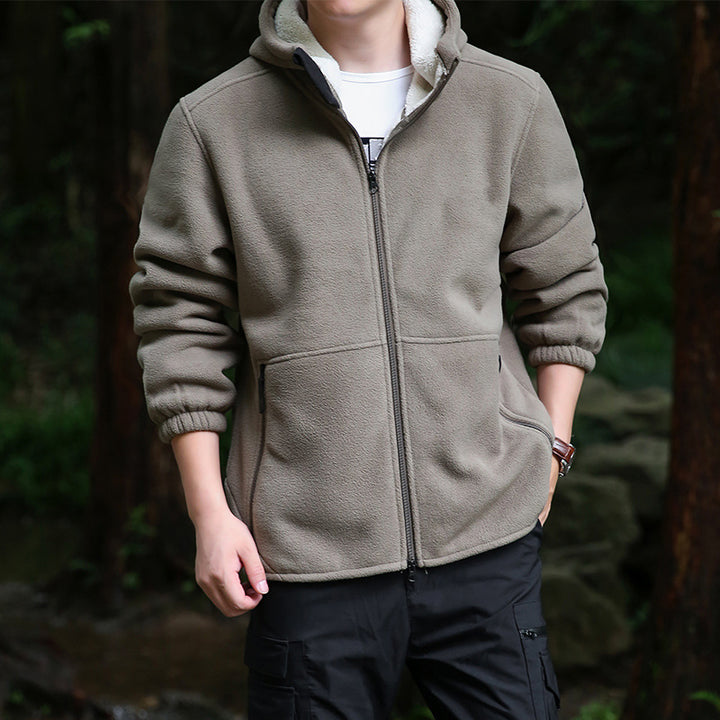 Herren Fleecejacke mit verstellbarer Kapuze und praktischen Reißverschlusstaschen Echoarchiv