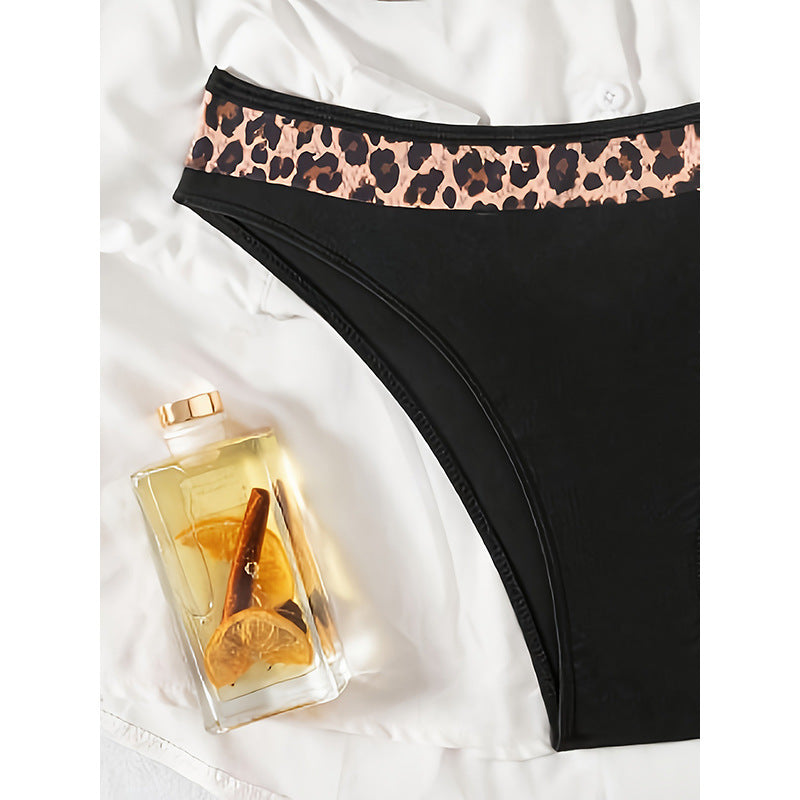 Damen Bikini-Set mit gemütlichem Twist-Design und animalischem Akzent Echo Archiv