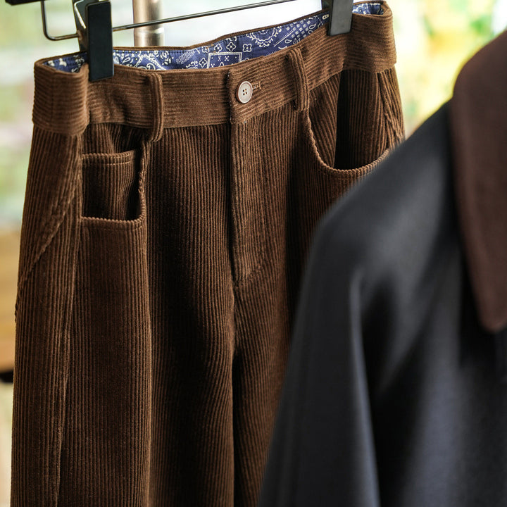 Damen Modische weit geschnittene Cordhose Echoarchiv