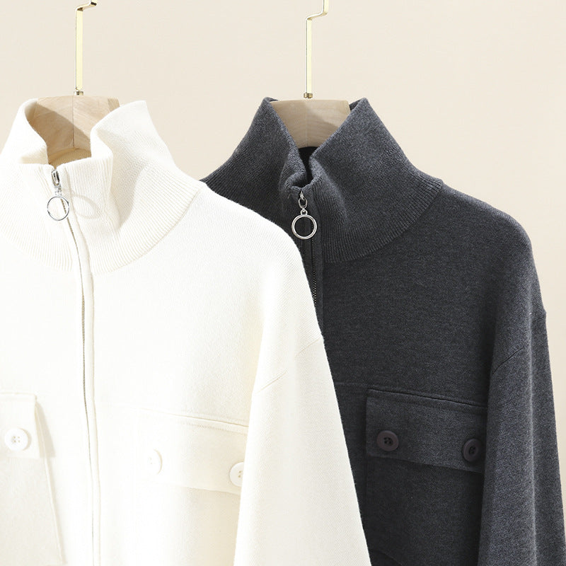 Damen Kurze strukturierte Strickjacke mit Stehkragen, Metallreißverschluss & Brusttaschen Echo Archiv