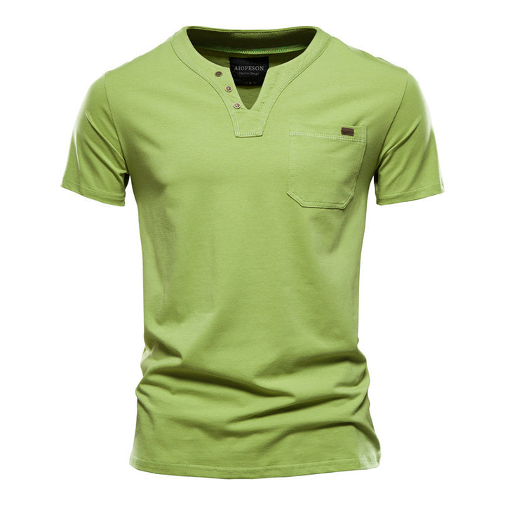 Herren Kurzarm-Shirt mit modernem Henley-Ausschnitt und Brusttasche Echoarchiv
