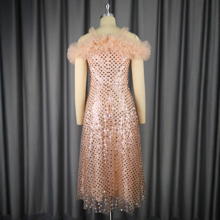 Damen Festliches Abendkleid mit voluminösen Rüschendetails und zartem Glitzer Echo Archiv