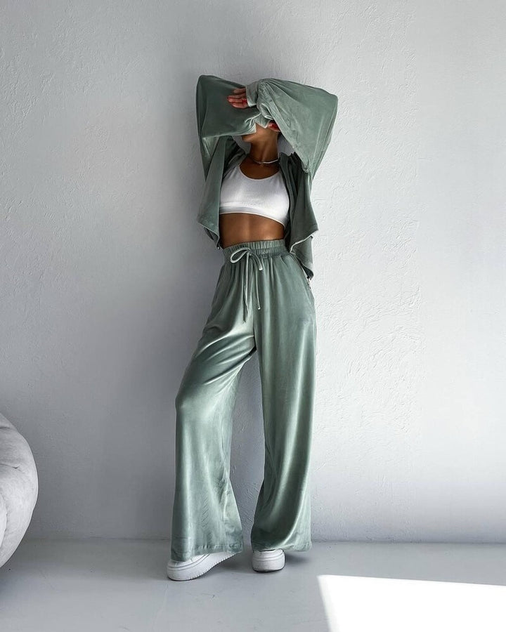 Damen luxuriöses Velours-Lounge-Set mit kurzem Reißverschluss-Hoodie und weitem High-Waist-Hose – Auréline