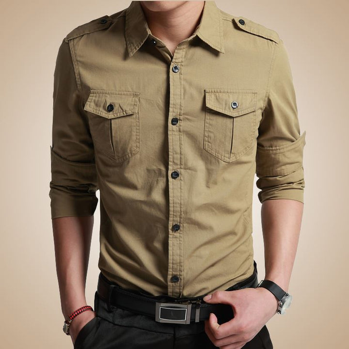 Herren Slim‑Fit Utility‑Hemd mit Schulterklappen und Pattentaschen Echo Archiv