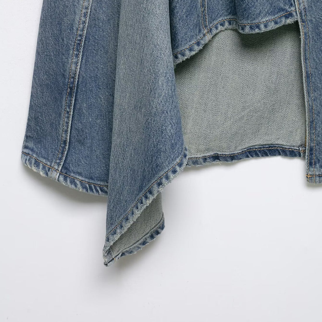 Damen Asymmetrischer Denim‑Wickelrock mit Einsätzen und Taschen Echo Archiv